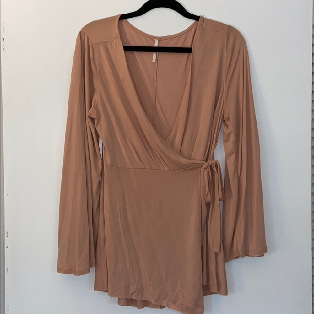 Free people wrap top!